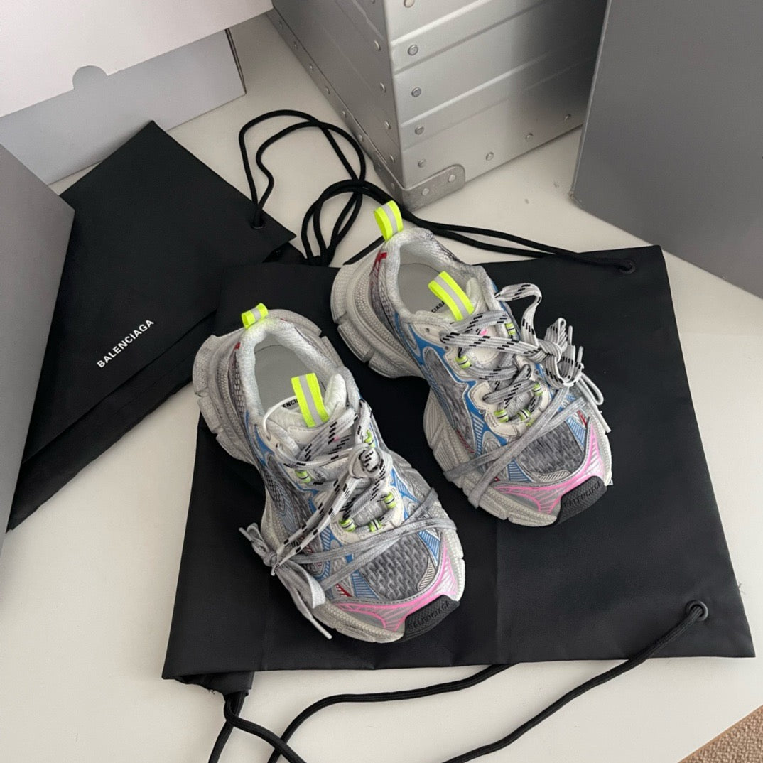 Mehrfarbige Schuhe