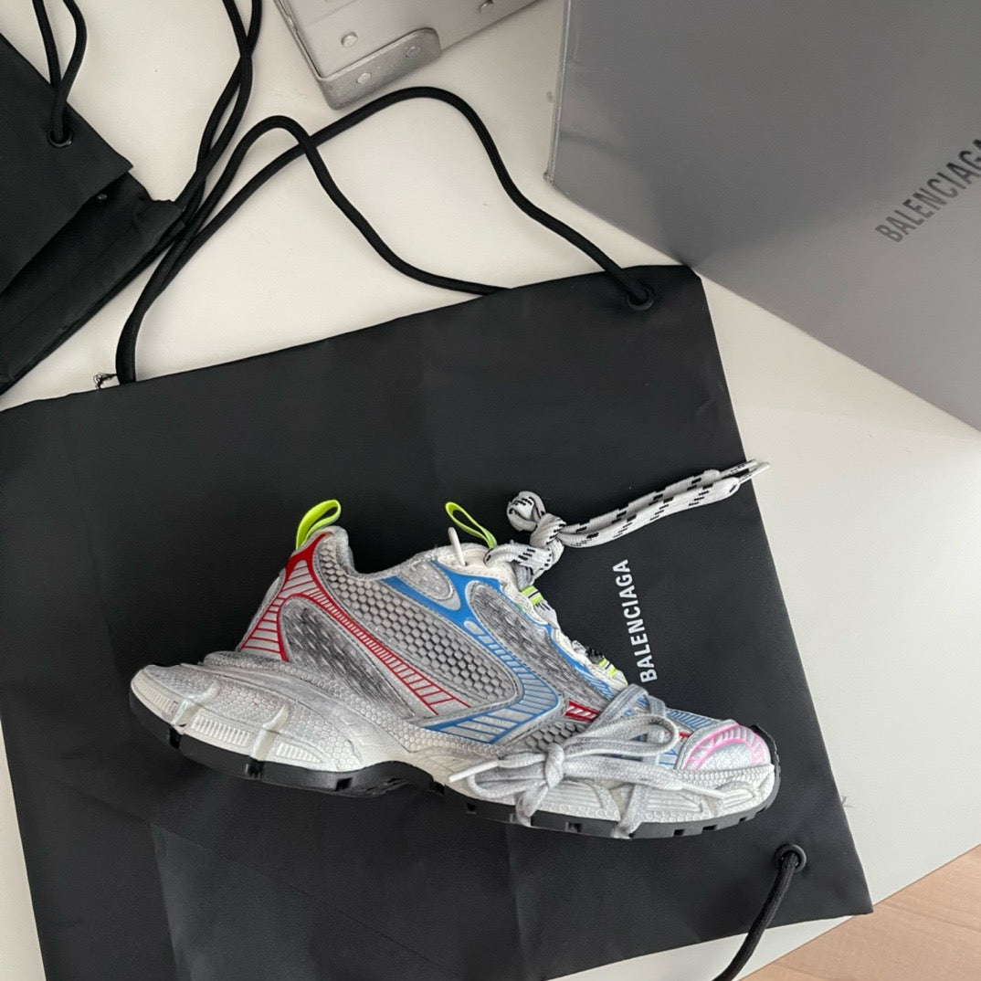 Mehrfarbige Schuhe