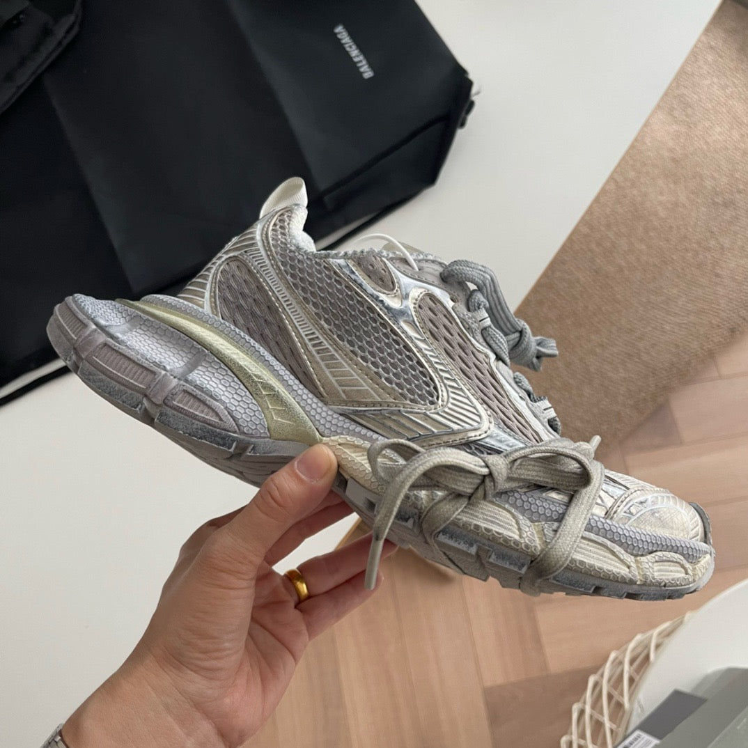 Mehrfarbige Schuhe