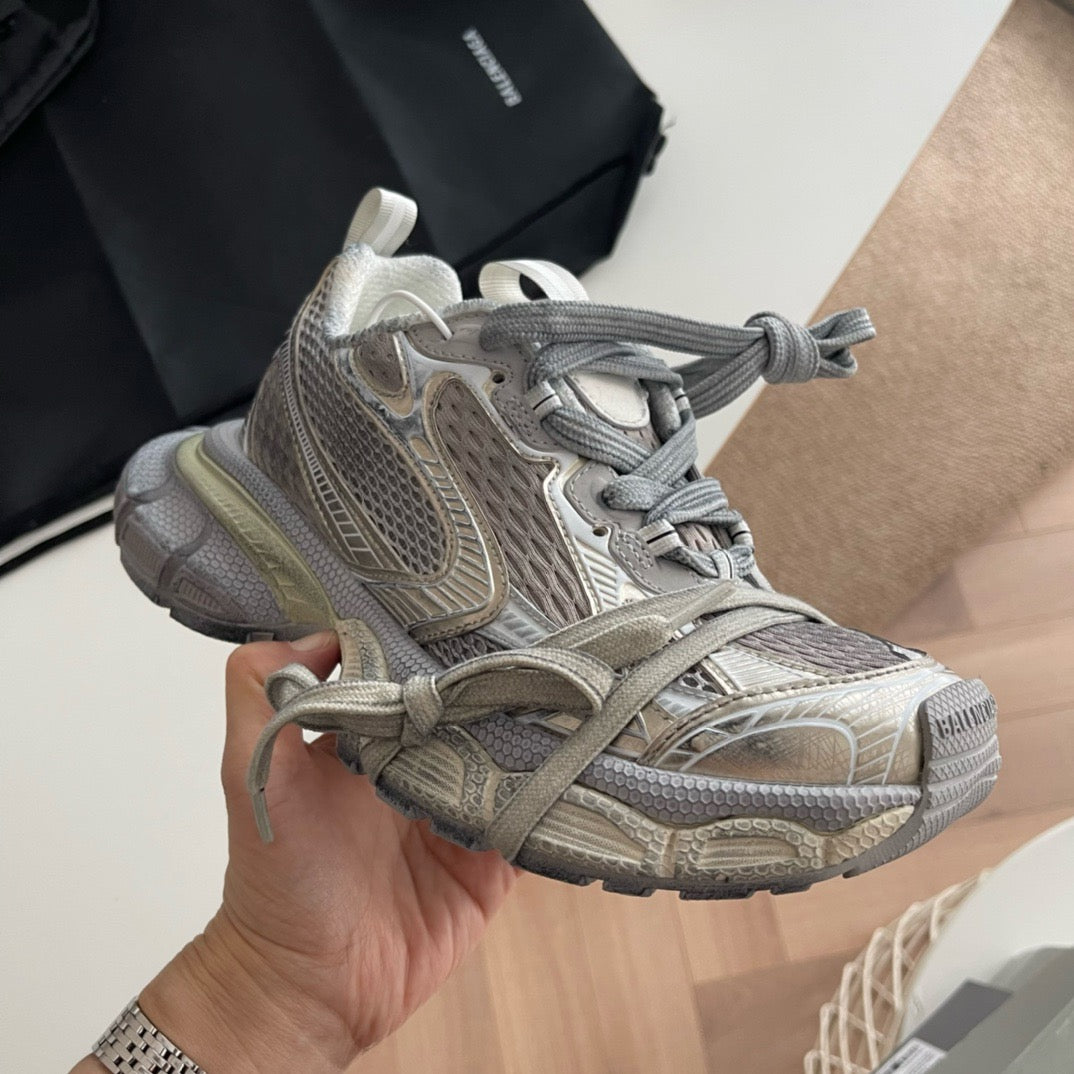 Mehrfarbige Schuhe