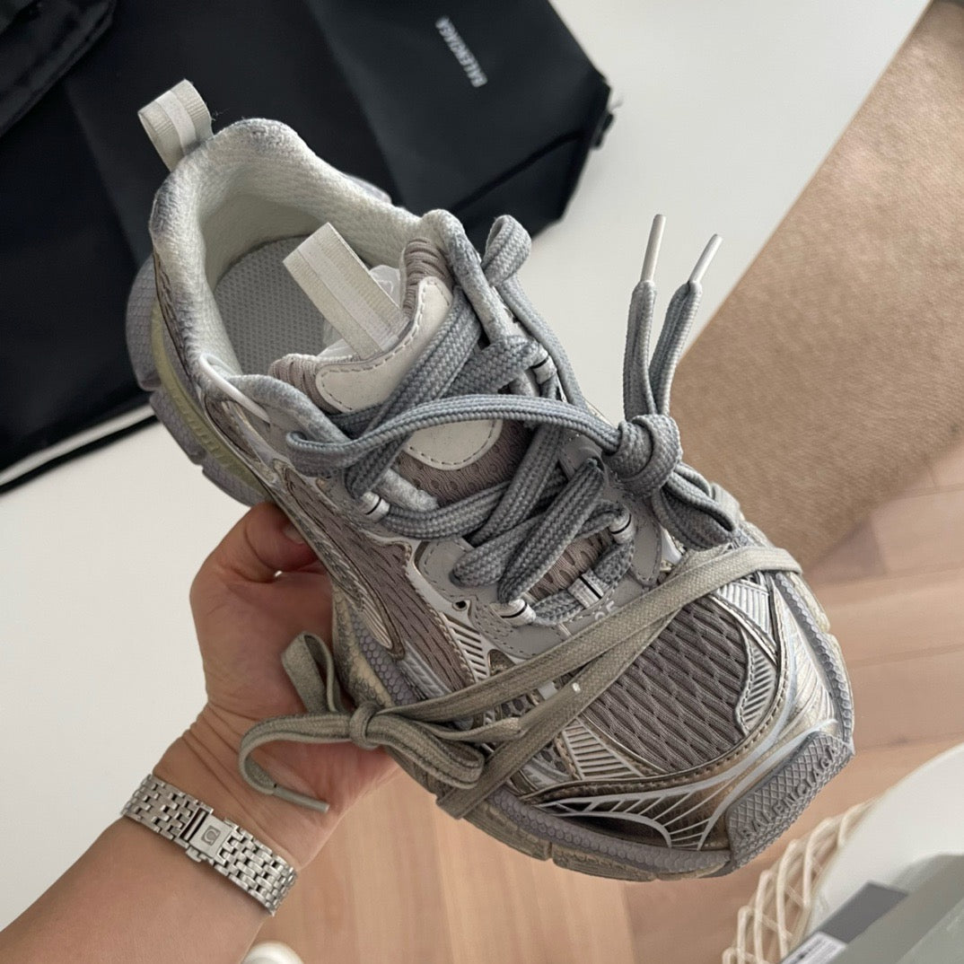 Mehrfarbige Schuhe