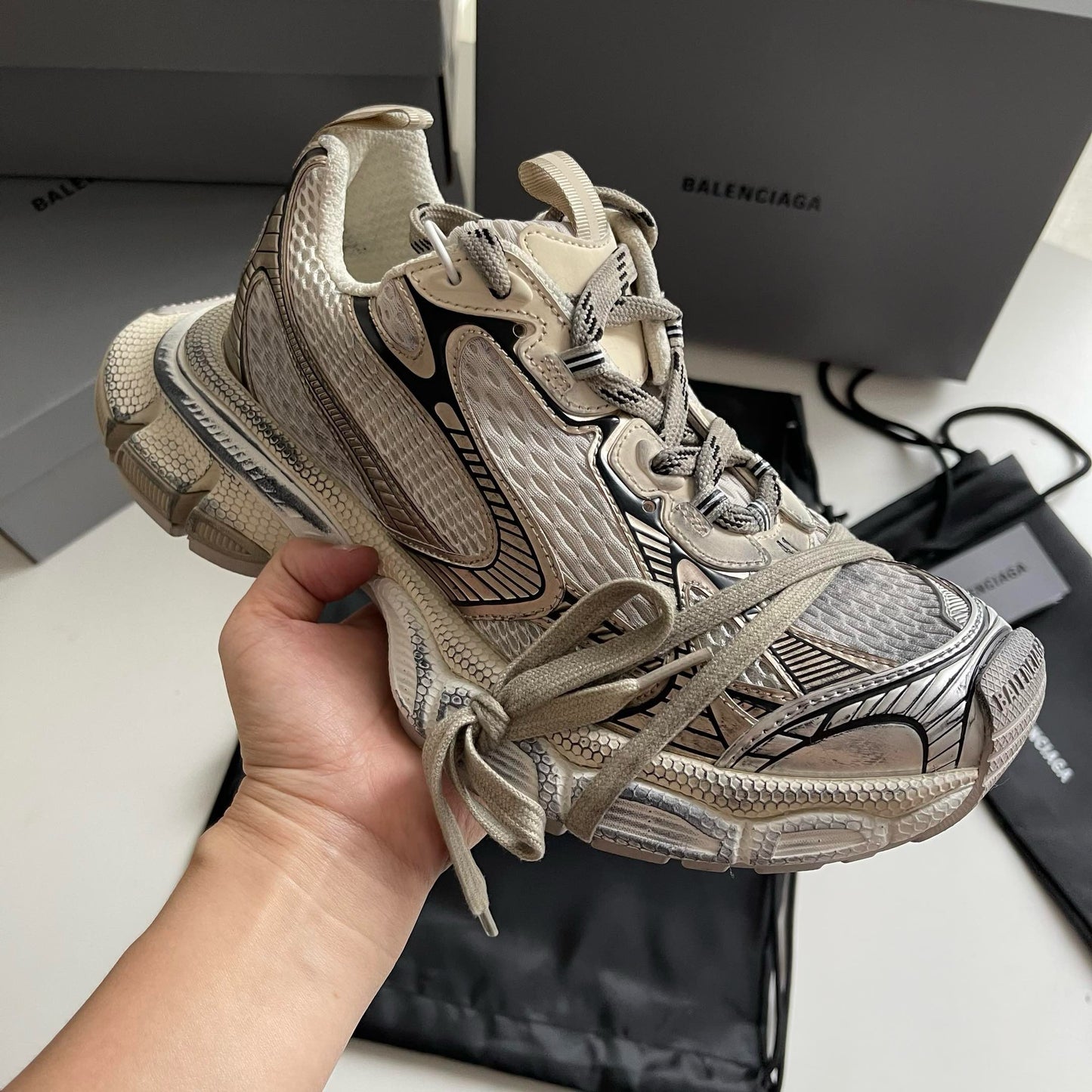 Mehrfarbige Schuhe