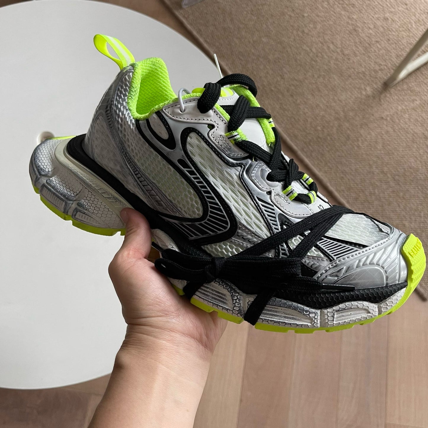 Mehrfarbige Schuhe