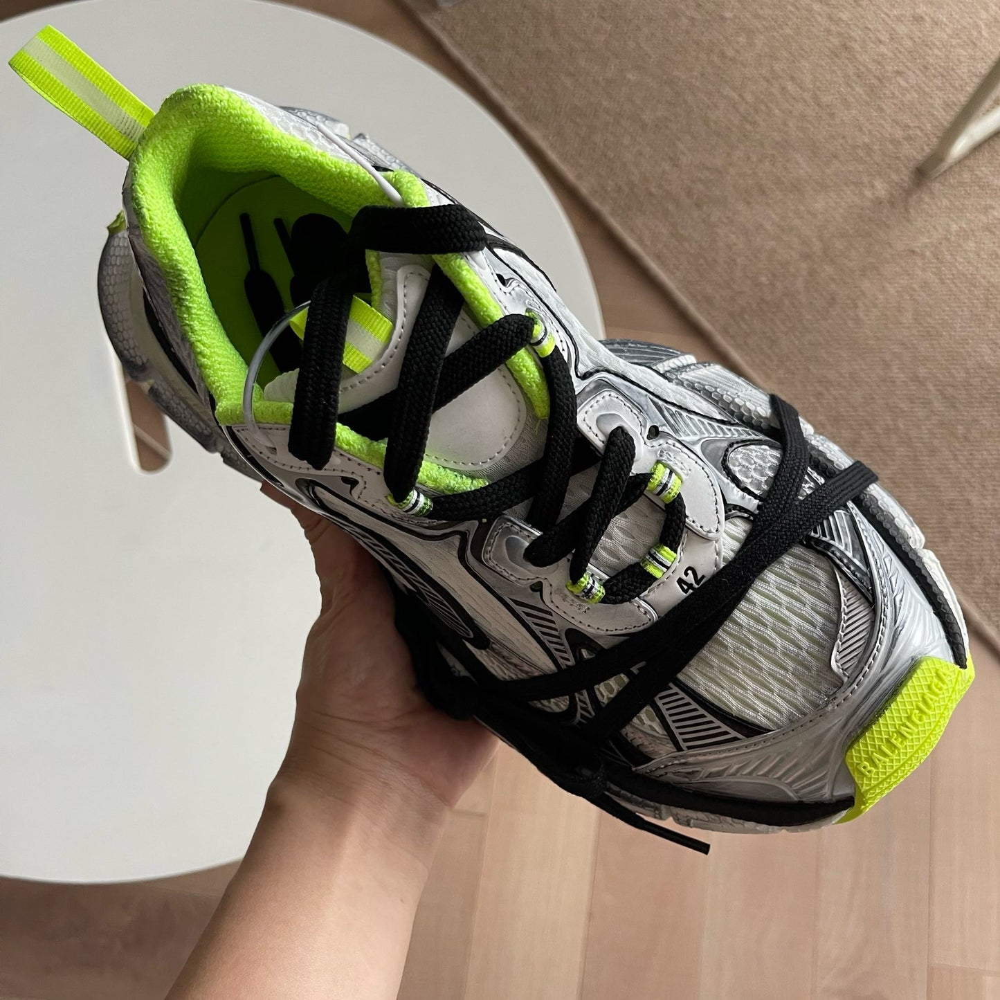 Mehrfarbige Schuhe