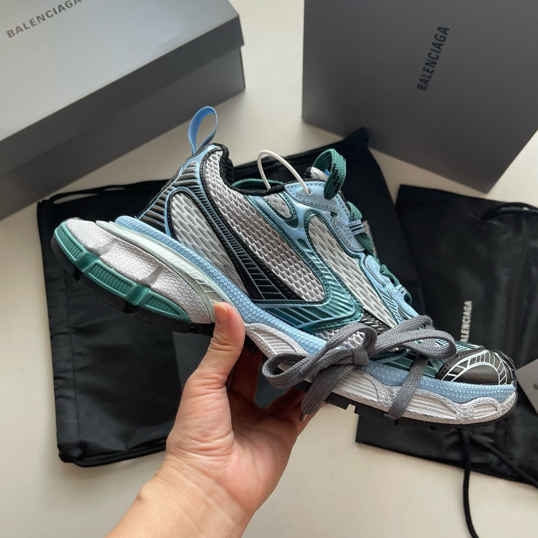 Mehrfarbige Schuhe