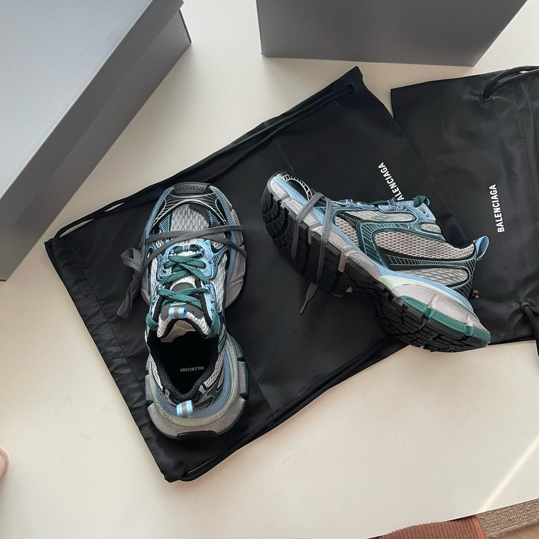 Mehrfarbige Schuhe