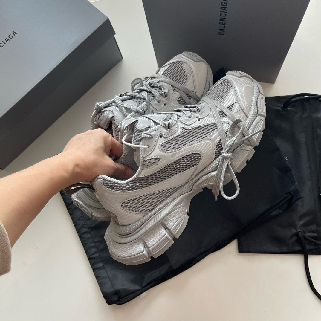 Mehrfarbige Schuhe