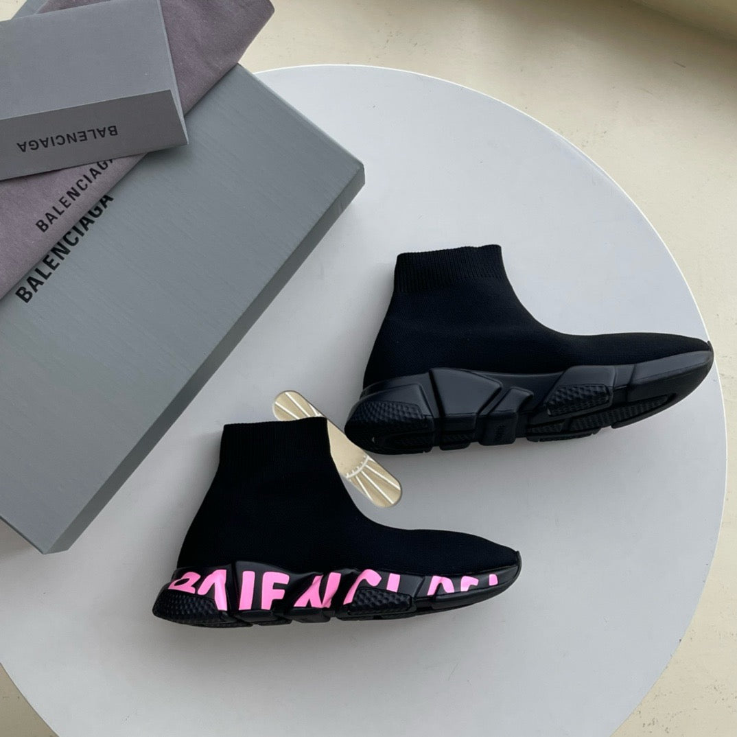 Mehrfarbige Schuhe