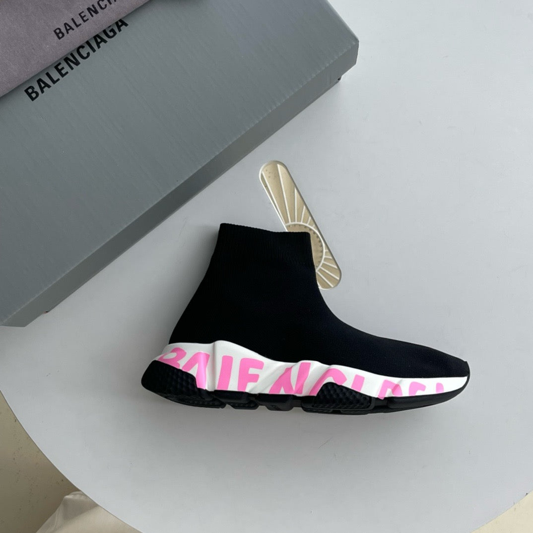 Mehrfarbige Schuhe