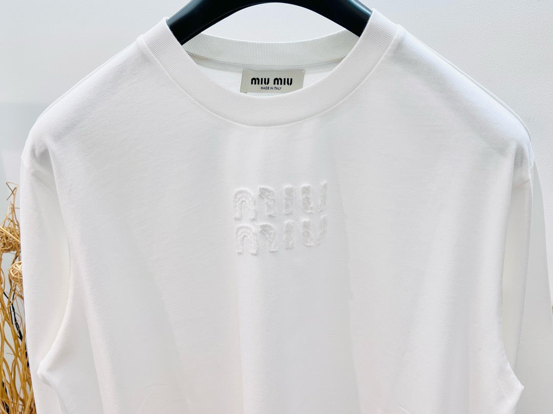 Jersey gris, blanco y negro