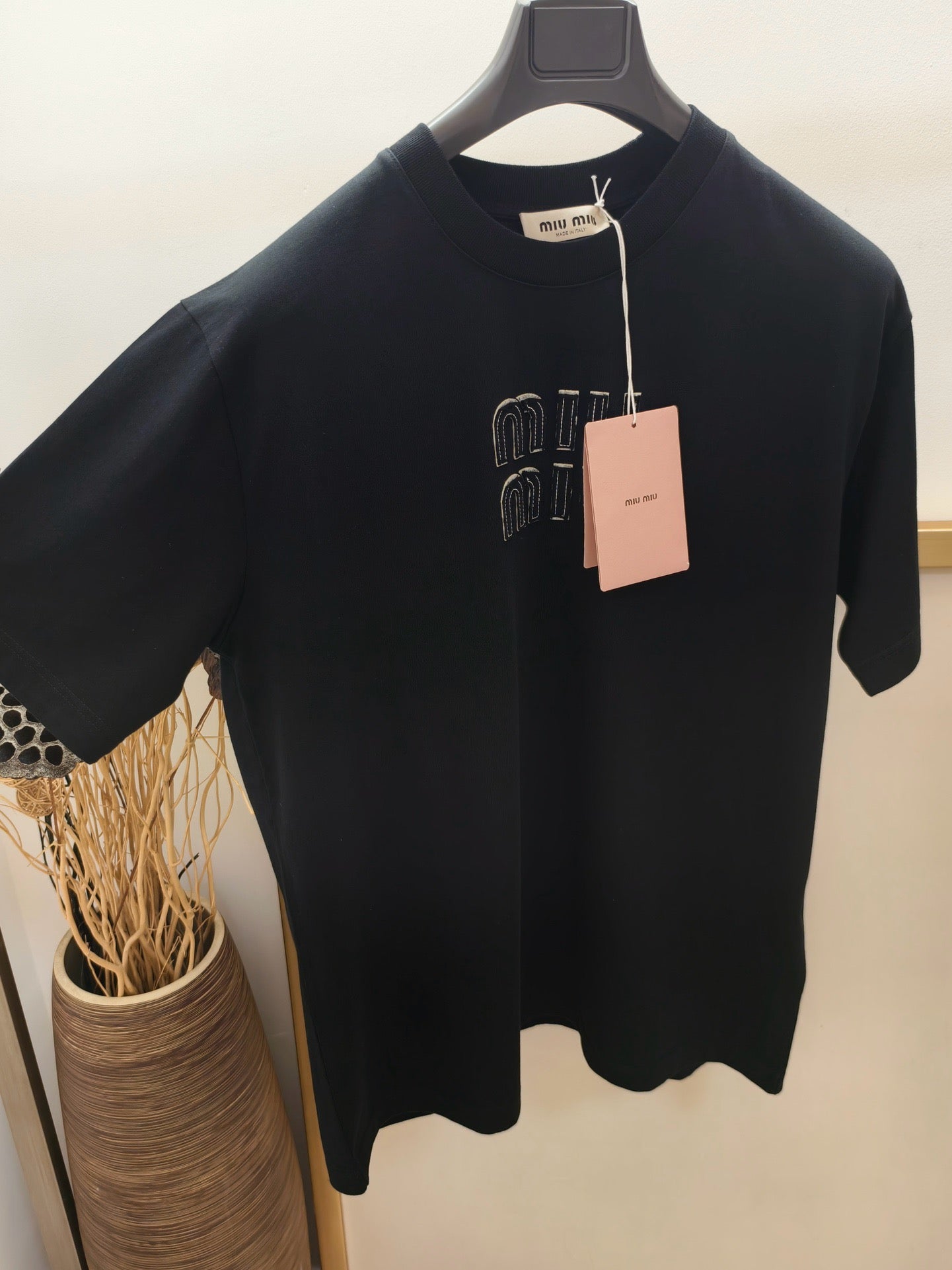 Camiseta en blanco y negro