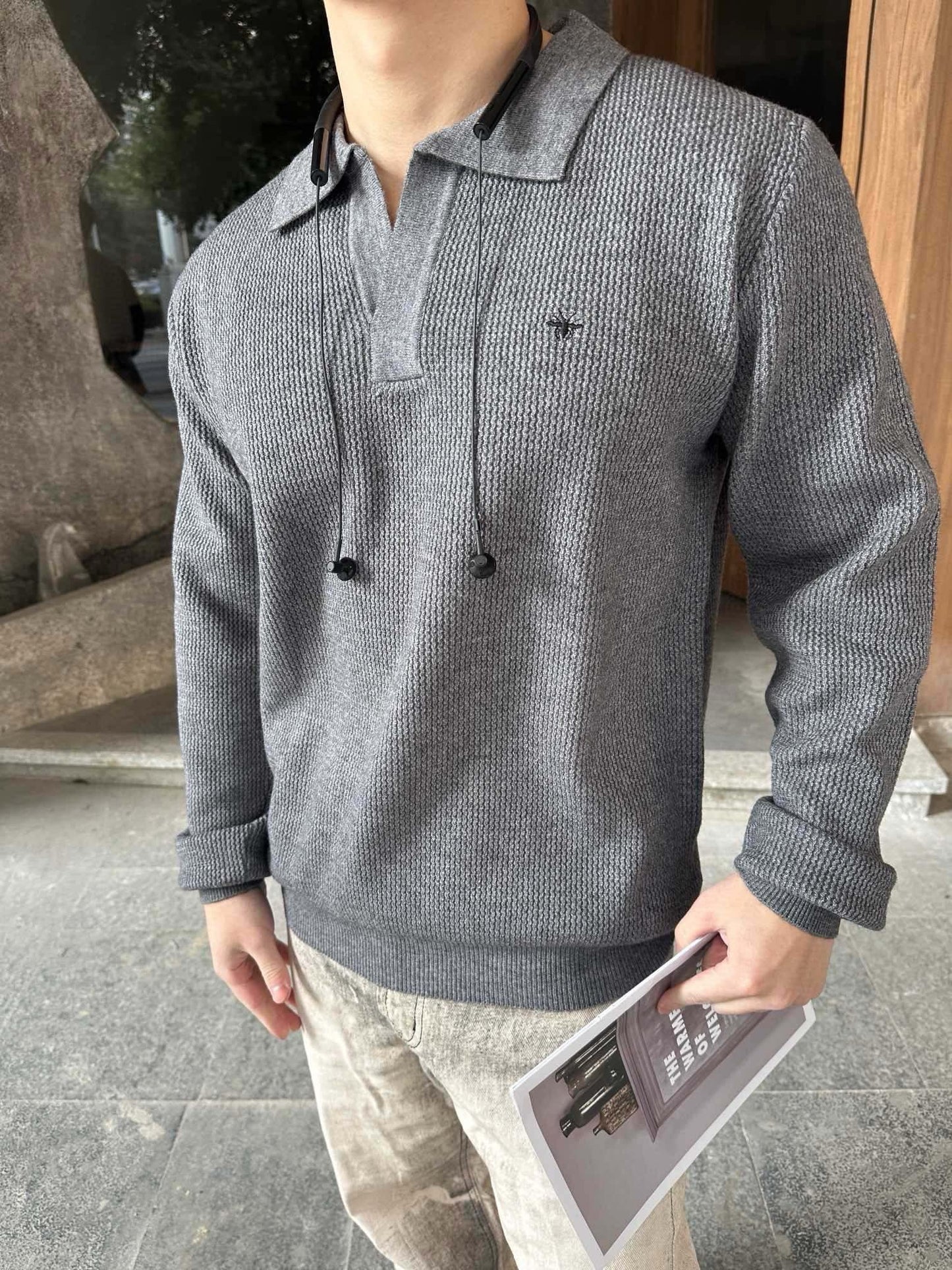 Jersey negro, gris y beige