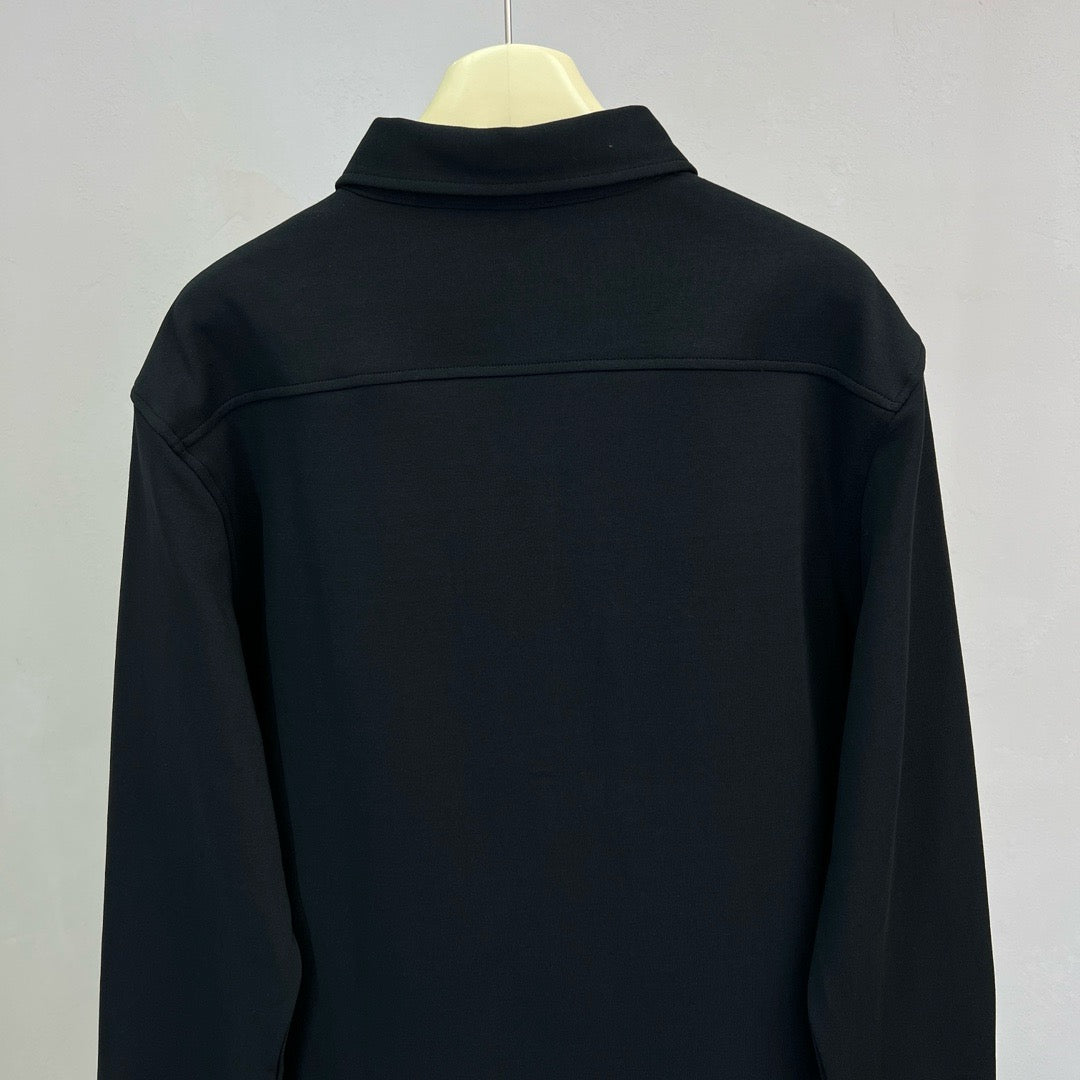 Chaqueta negra