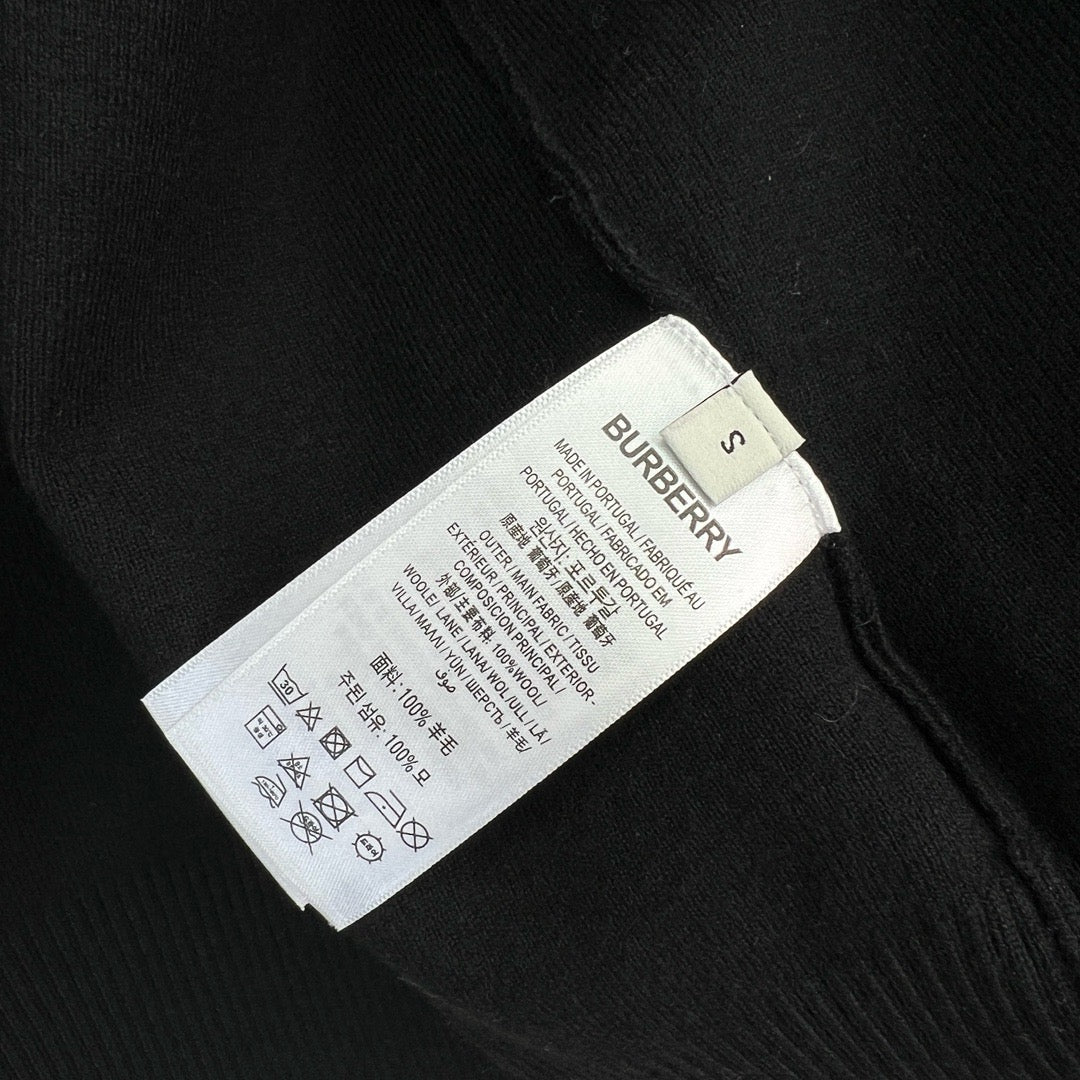 Chaqueta marrón y negra