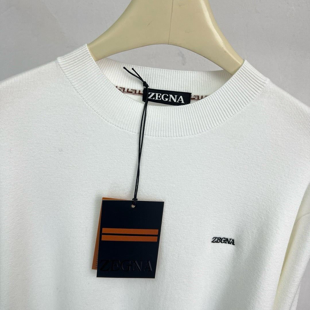 Jersey negro, gris y blanco