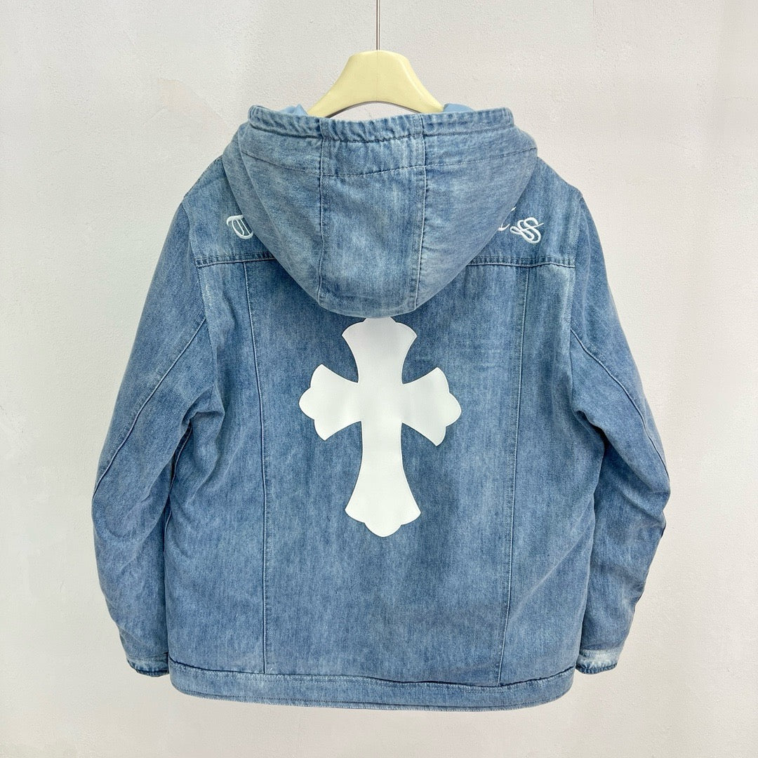 Chaqueta negra y azul
