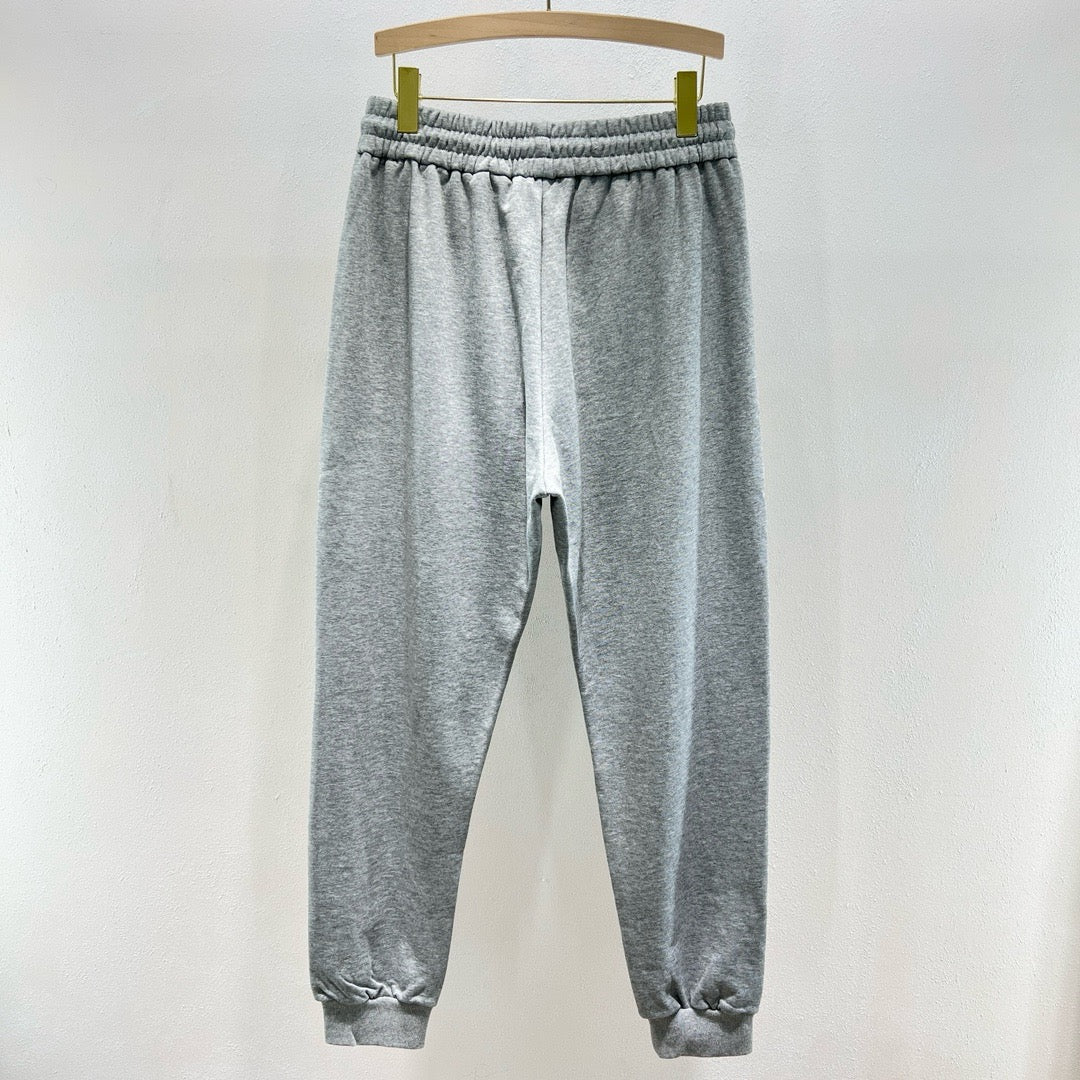 Pantalón gris