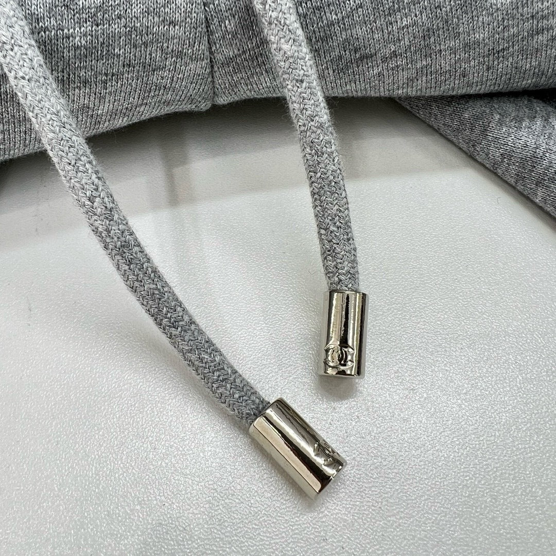 Pantalón gris