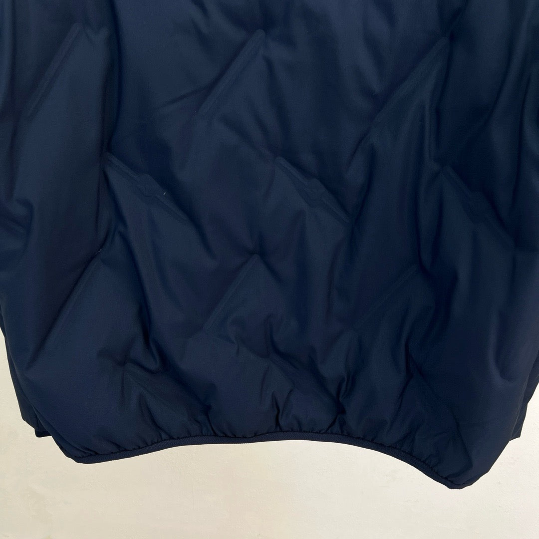Chaqueta azul oscuro y verde