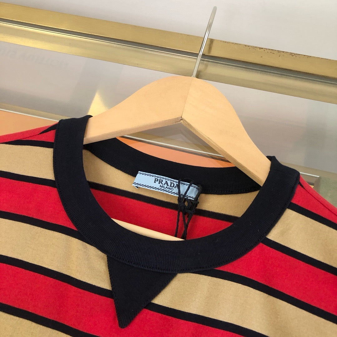 Mehrfarbiges T-Shirt