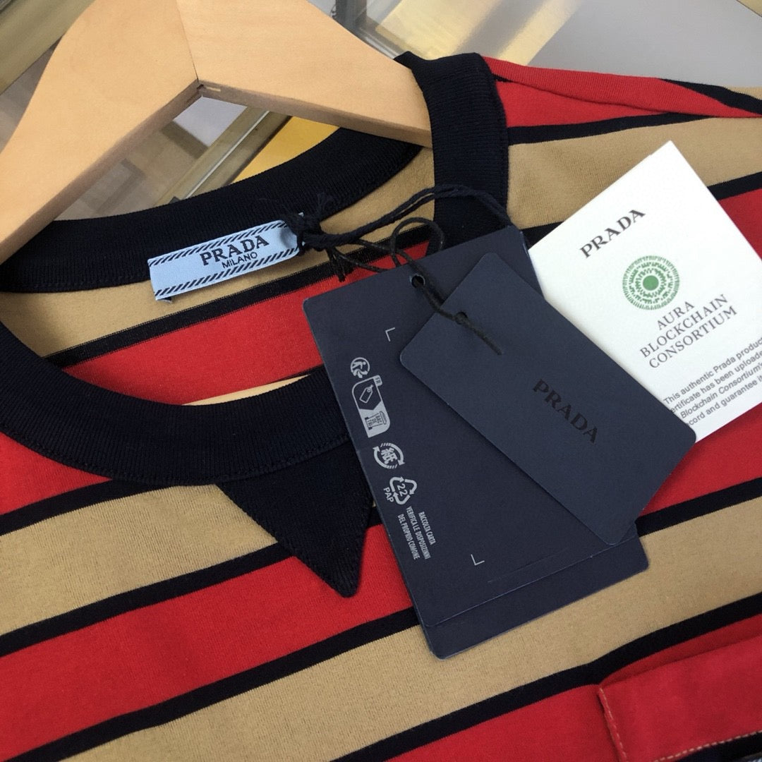 Mehrfarbiges T-Shirt