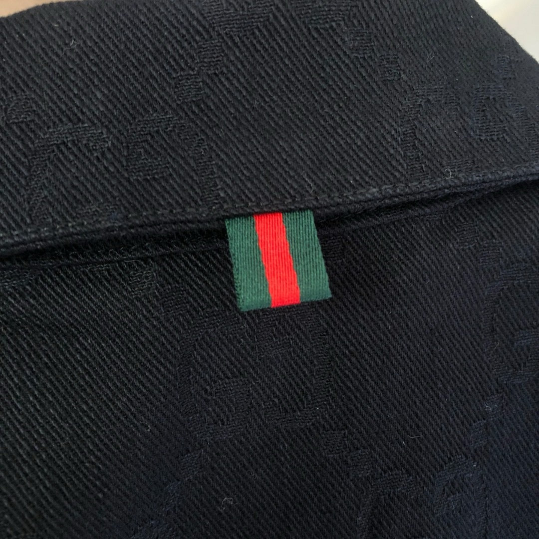 Chaqueta negra