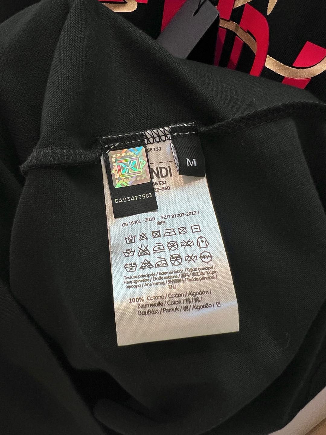 Schwarzes T-Shirt