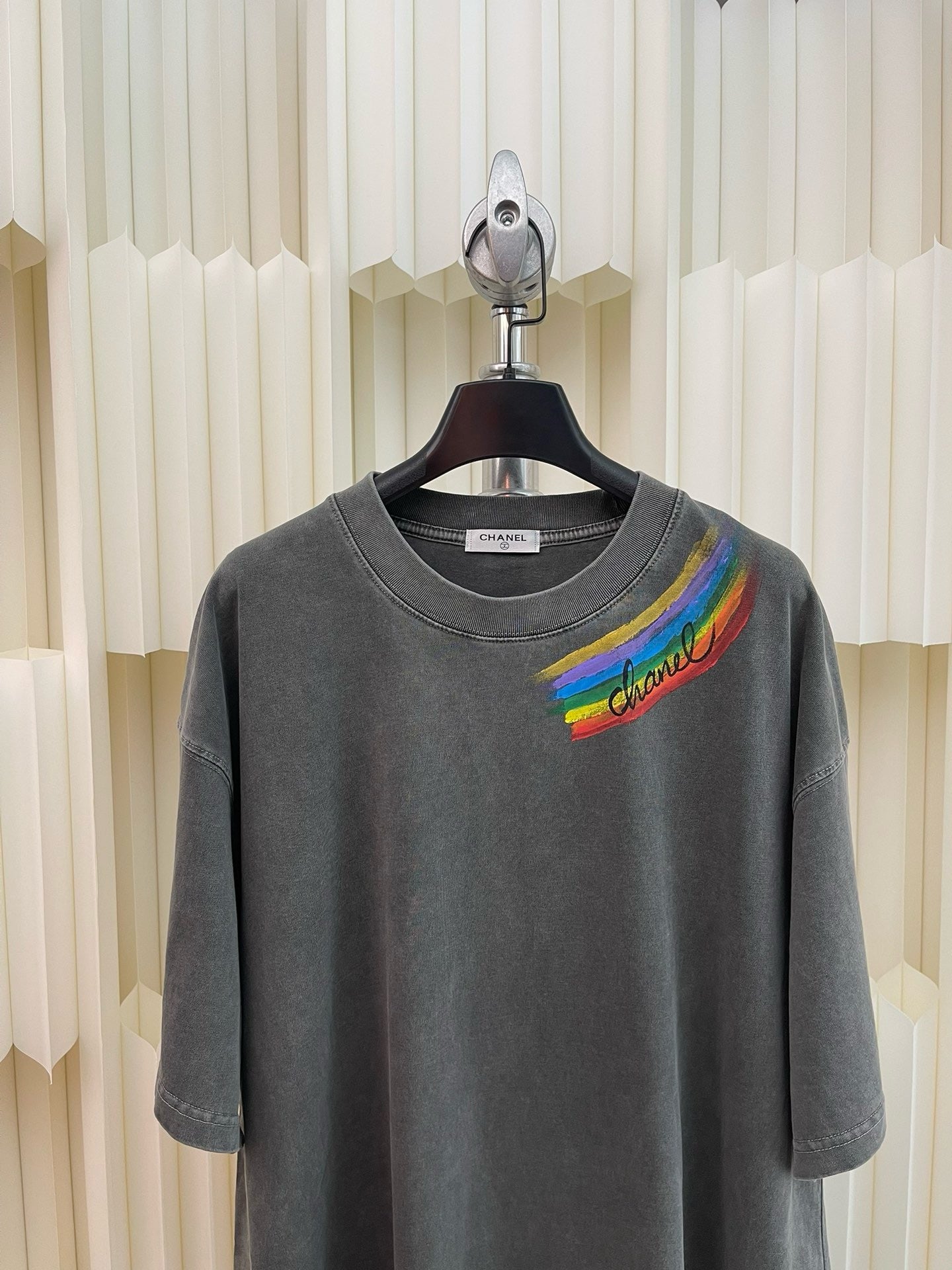 Camiseta negra oscura