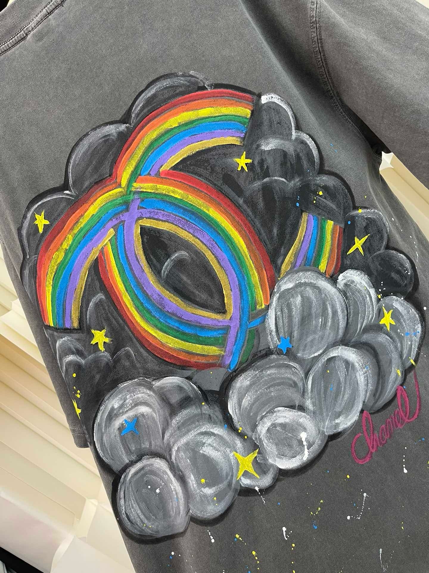Camiseta negra oscura