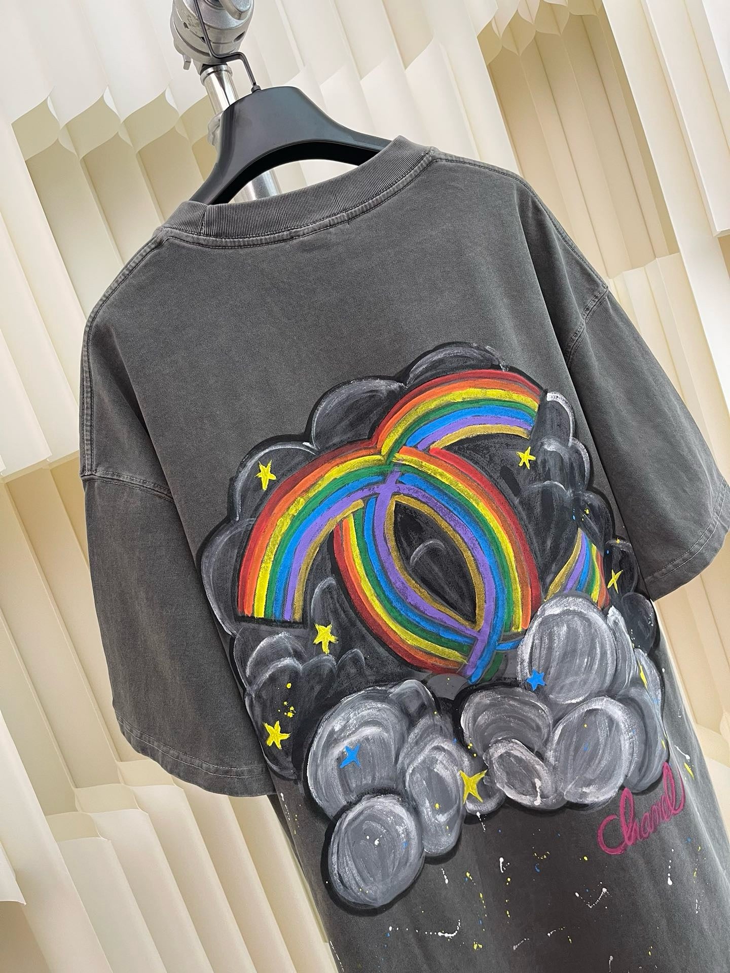 Camiseta negra oscura