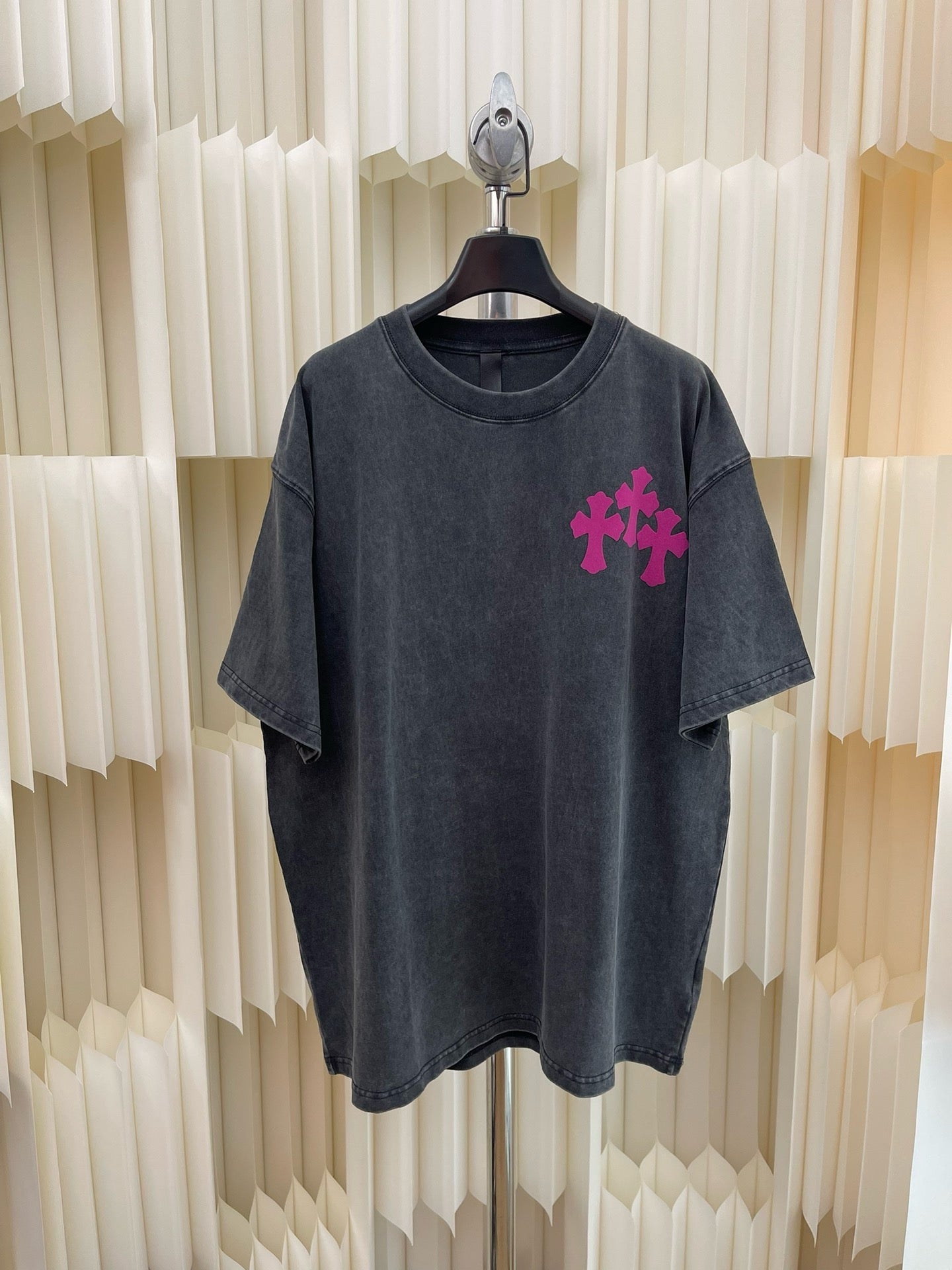 Camiseta negra oscura