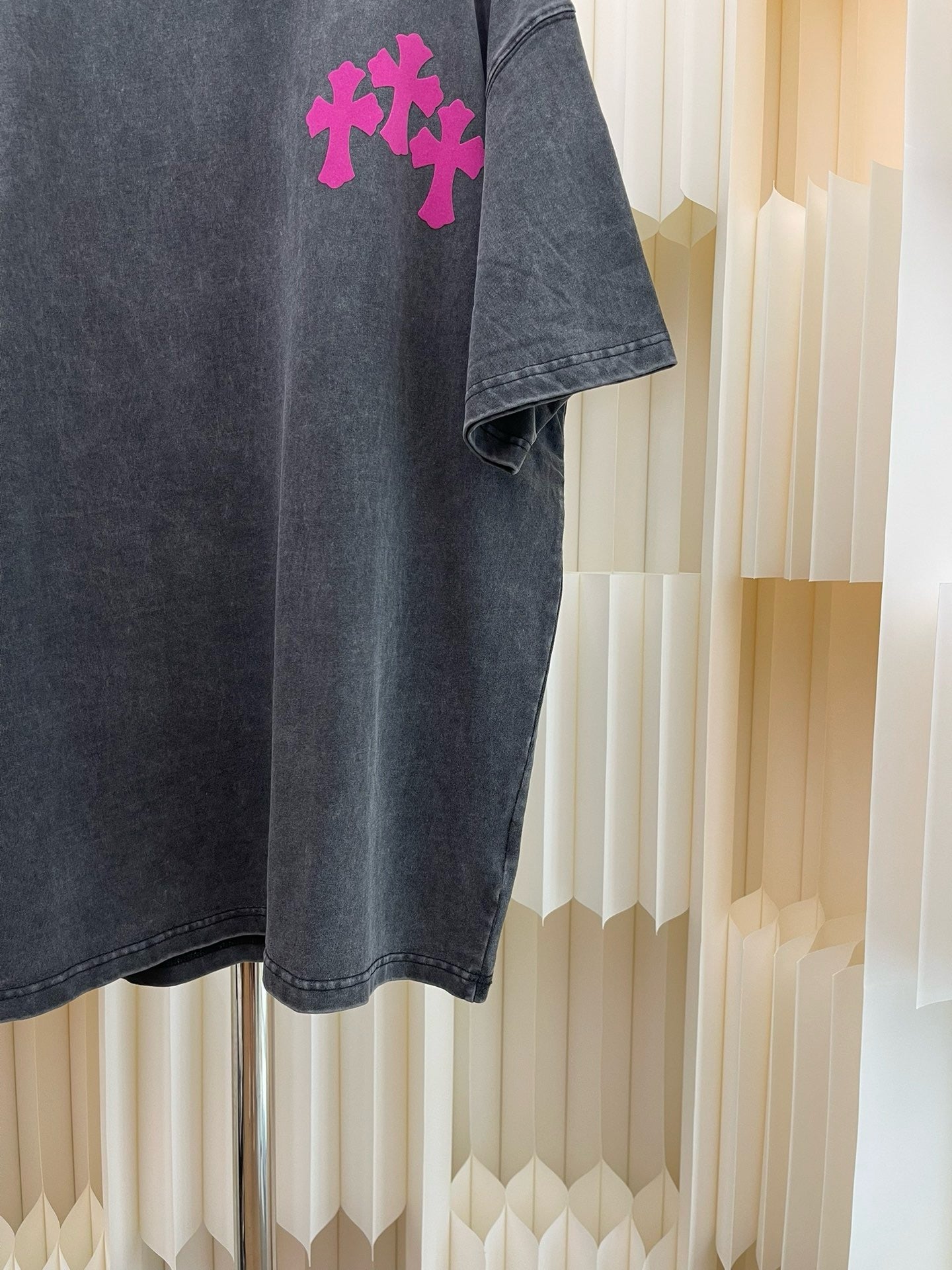Camiseta negra oscura
