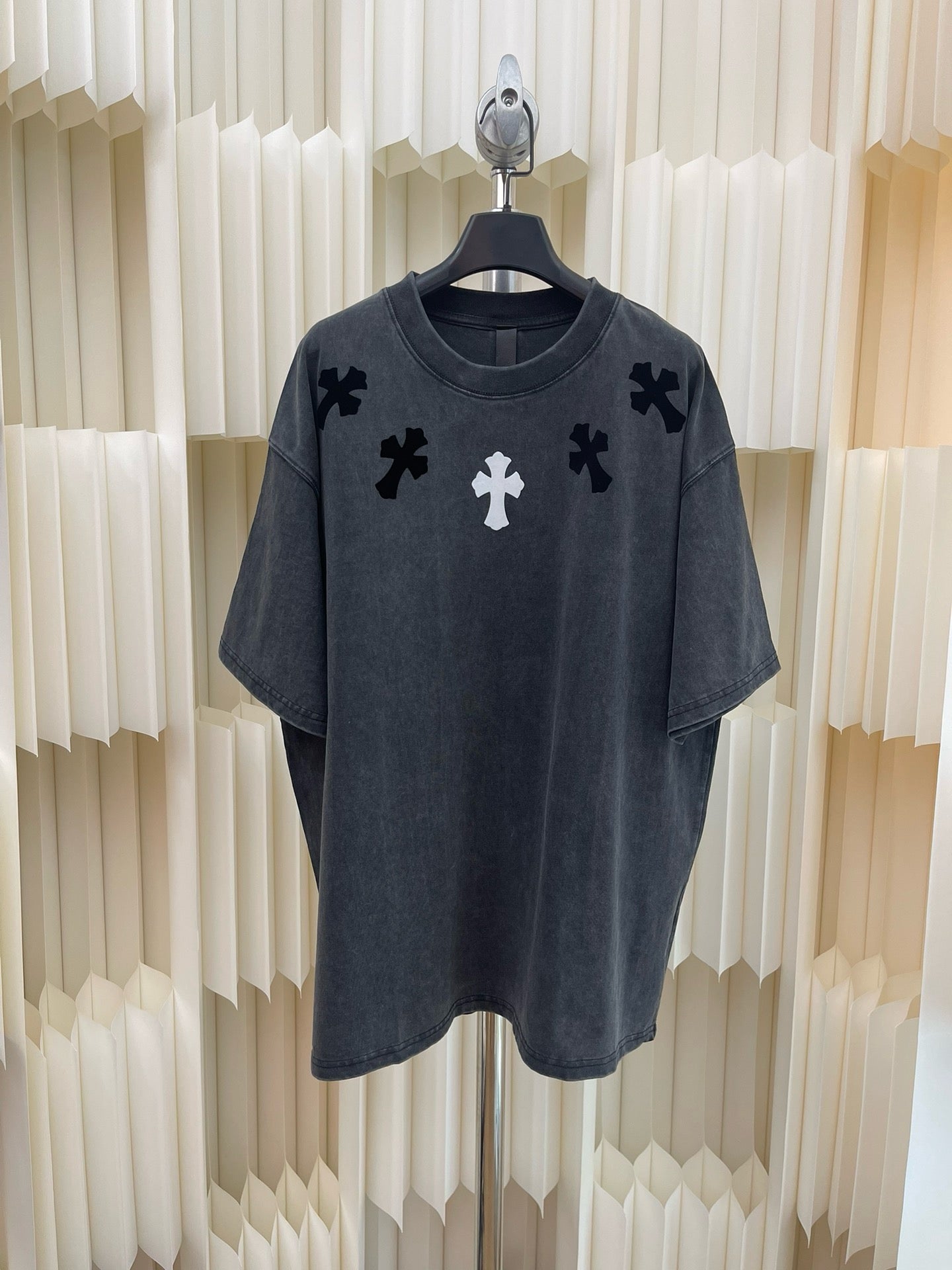 Camiseta negra oscura