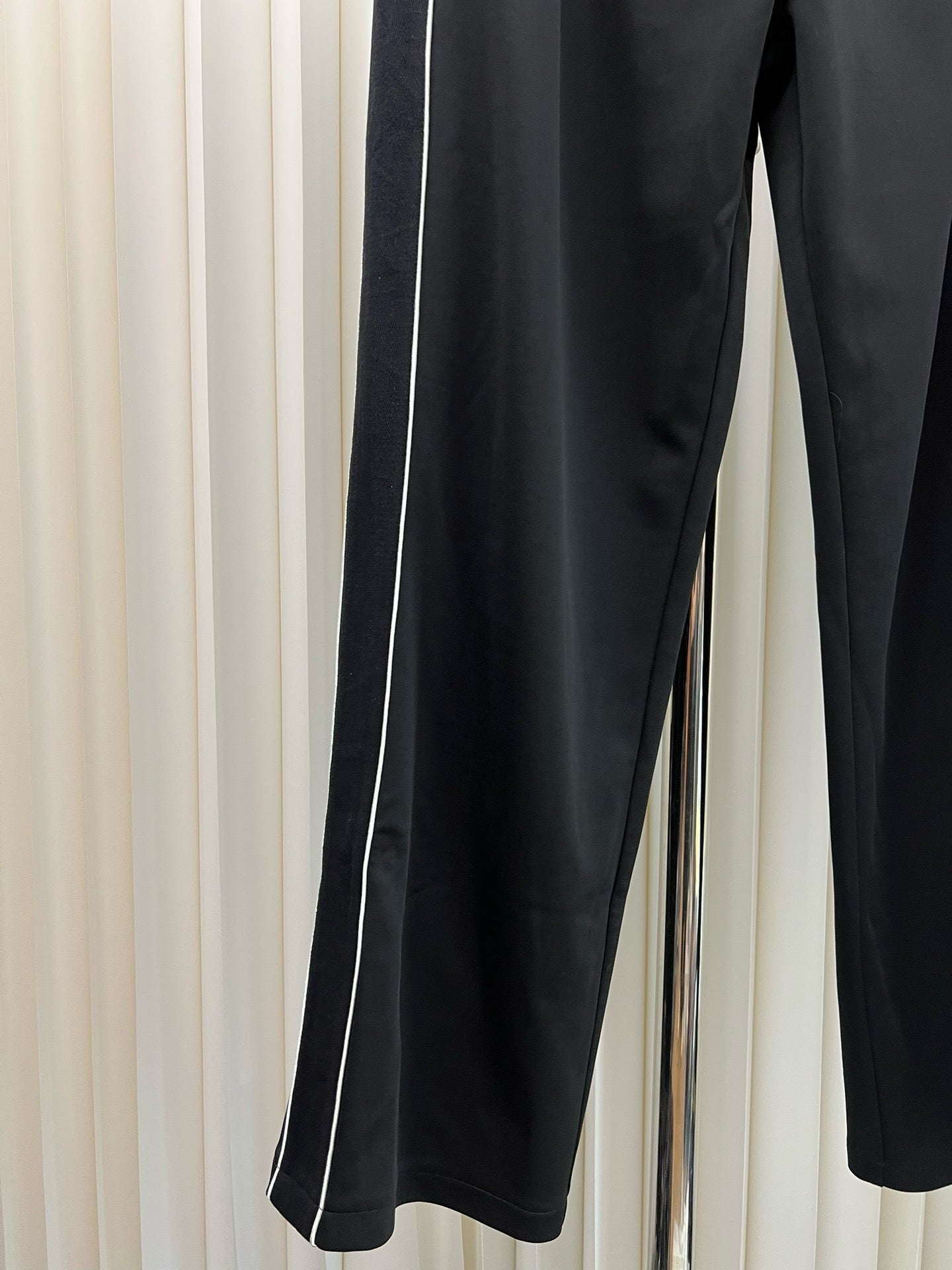 Pantalón negro