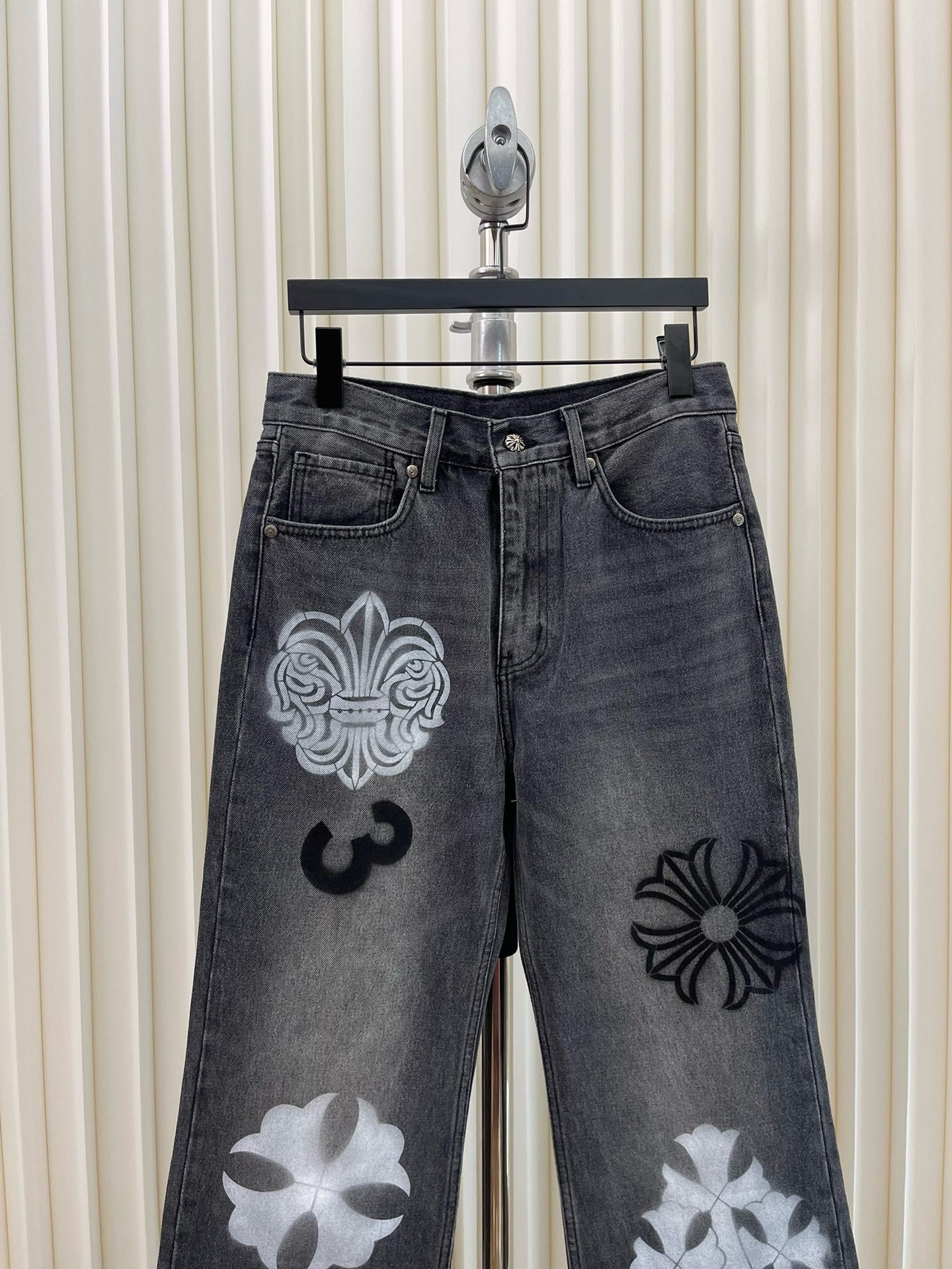 Pantalón negro claro