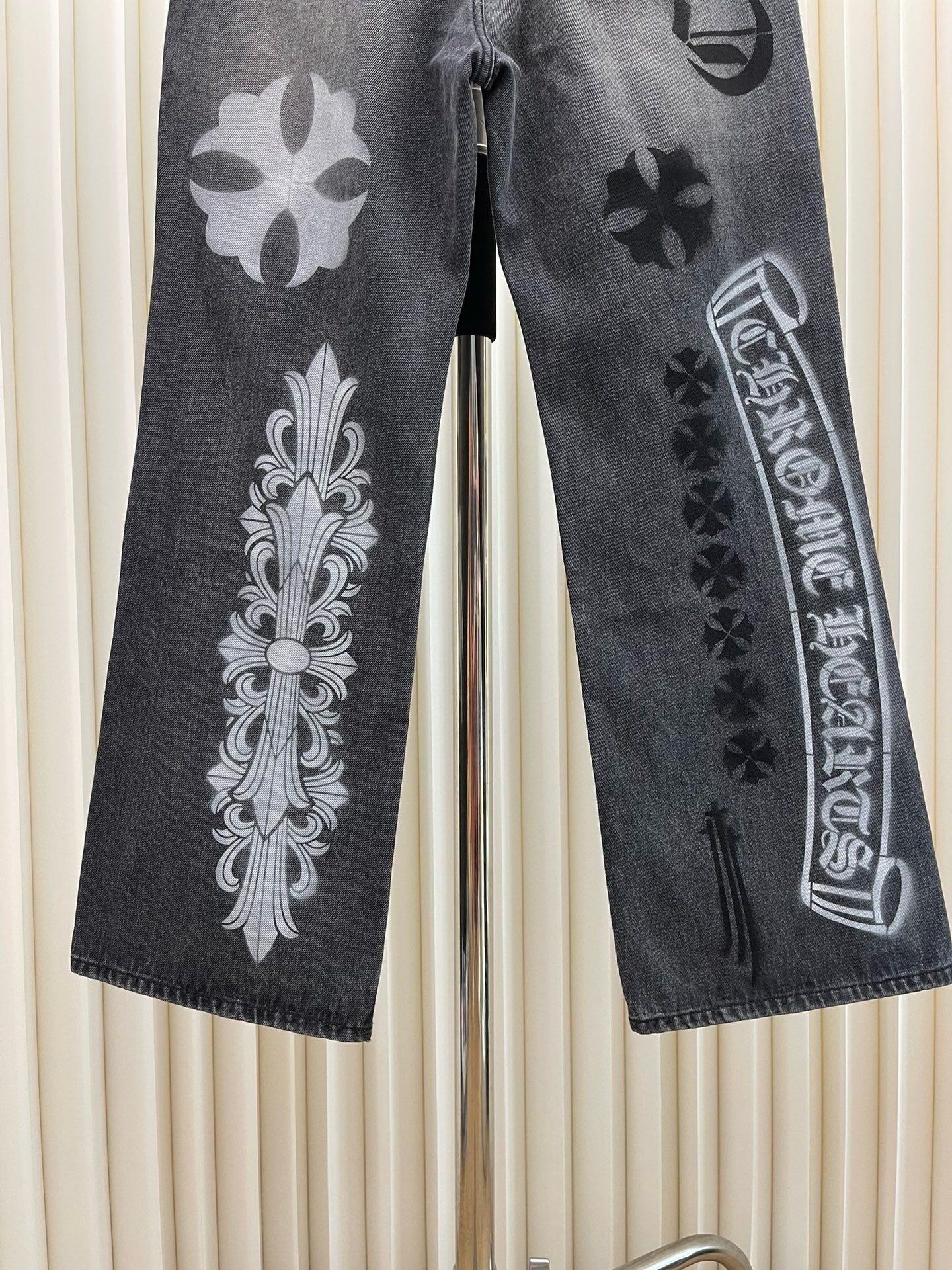 Pantalón negro claro