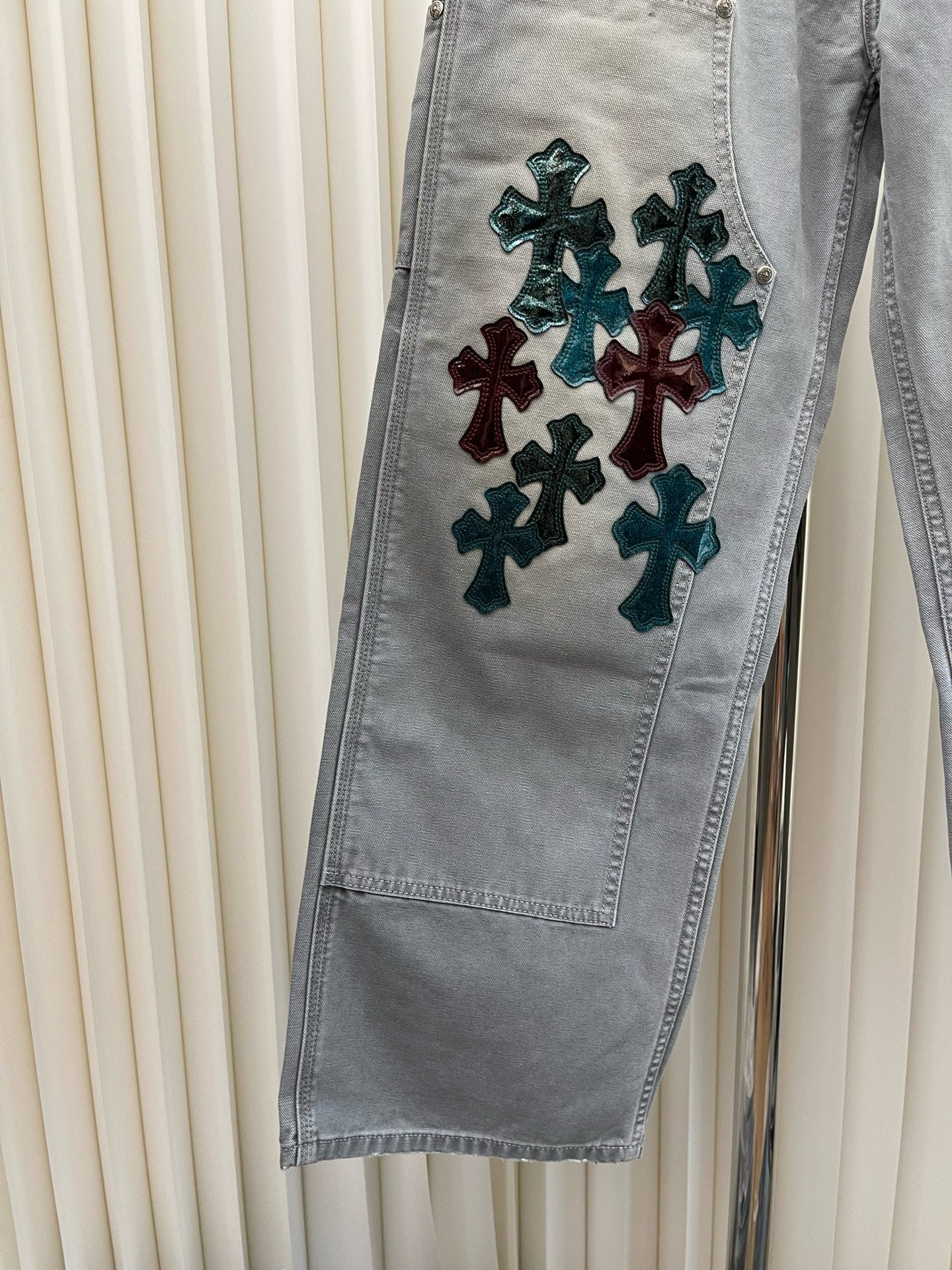 Pantalón gris