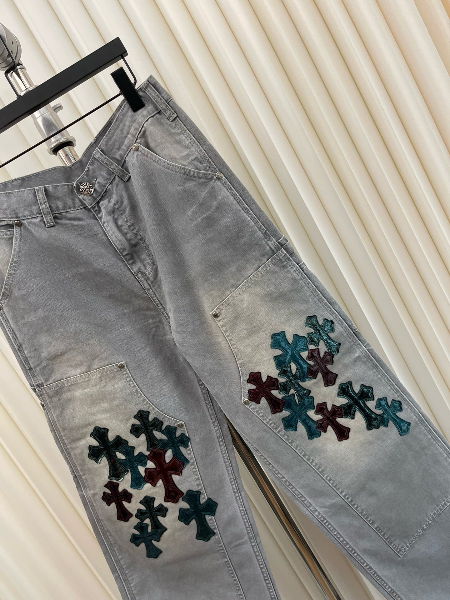 Pantalón gris