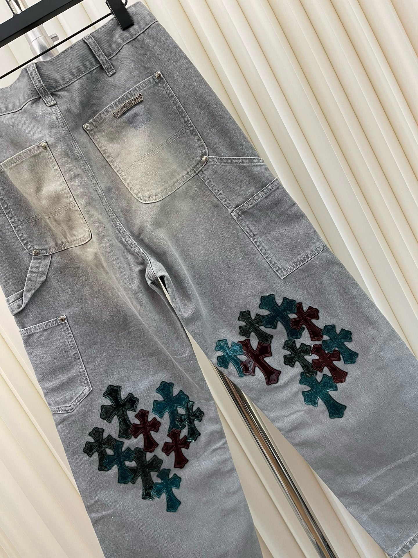 Pantalón gris