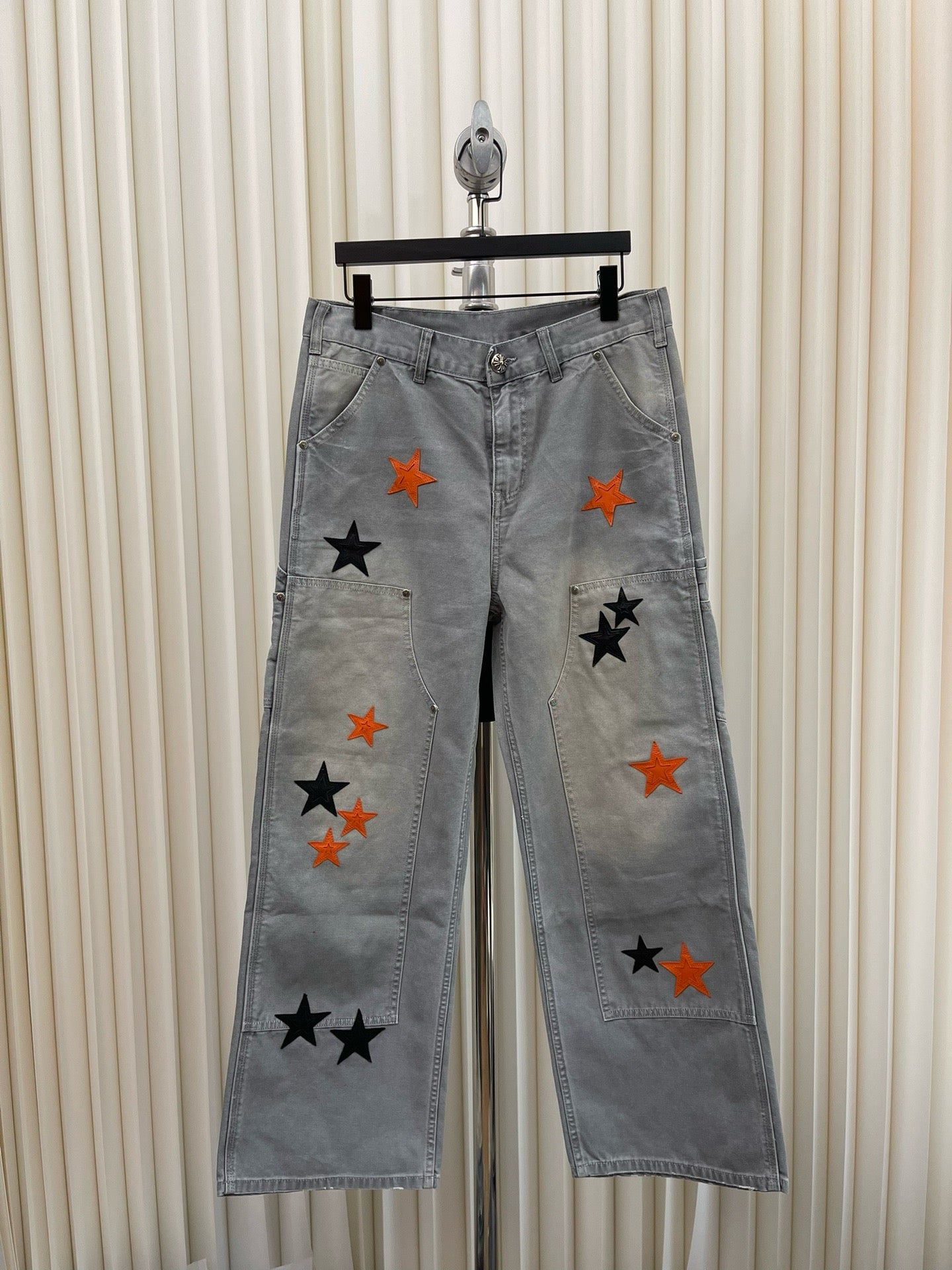 Pantalón gris