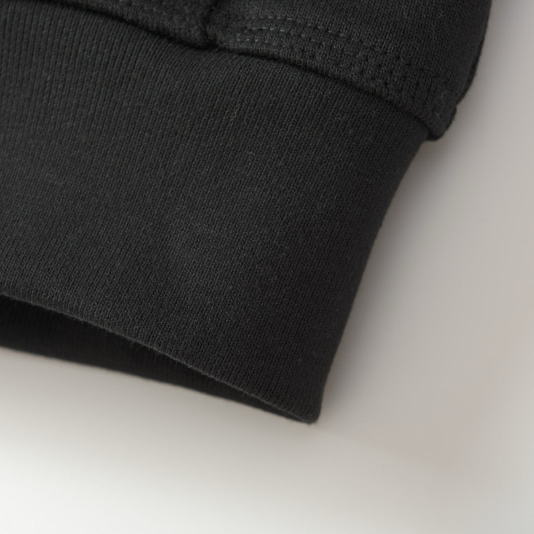 Chaqueta negra y gris