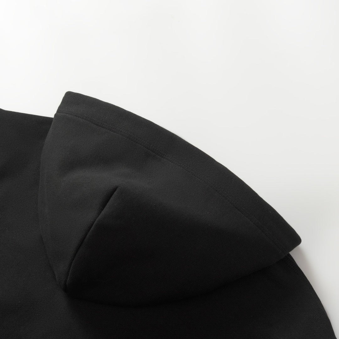 Chaqueta negra y gris