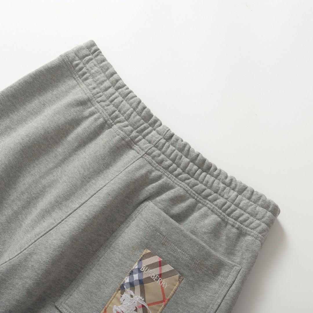 Pantalón negro y gris