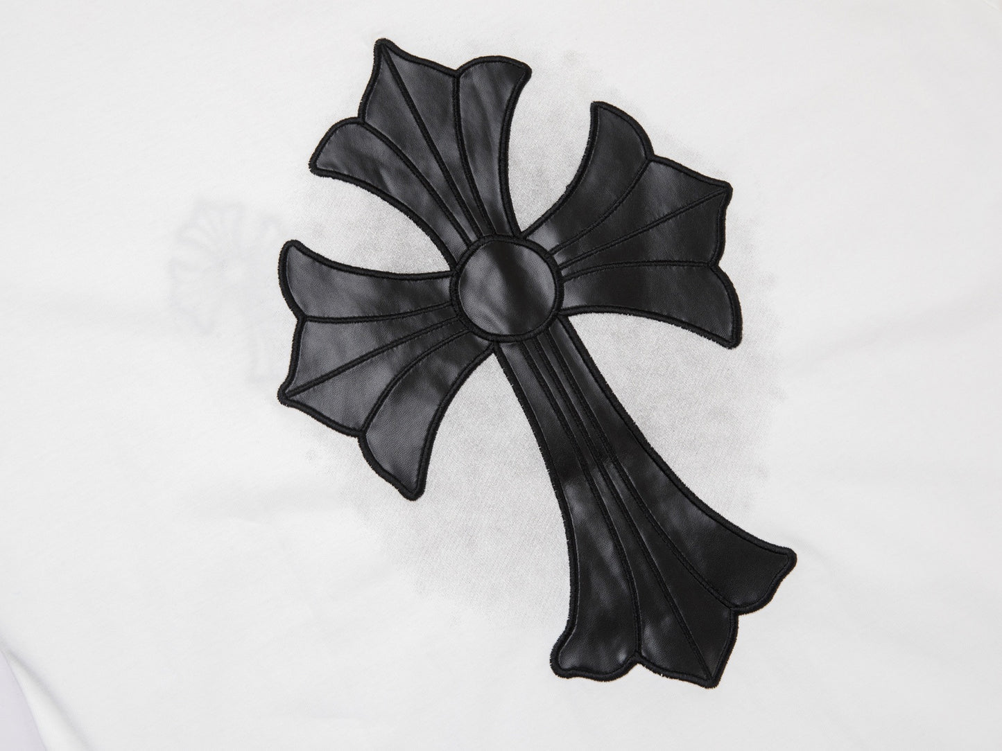 Camiseta en blanco y negro