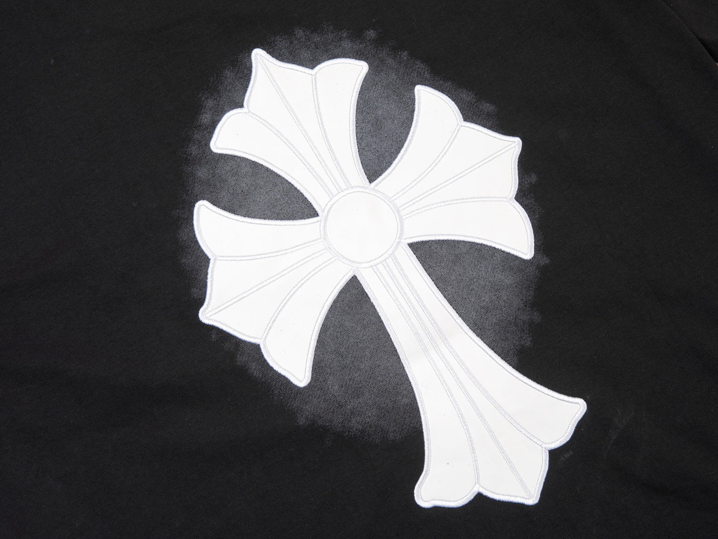 Camiseta en blanco y negro