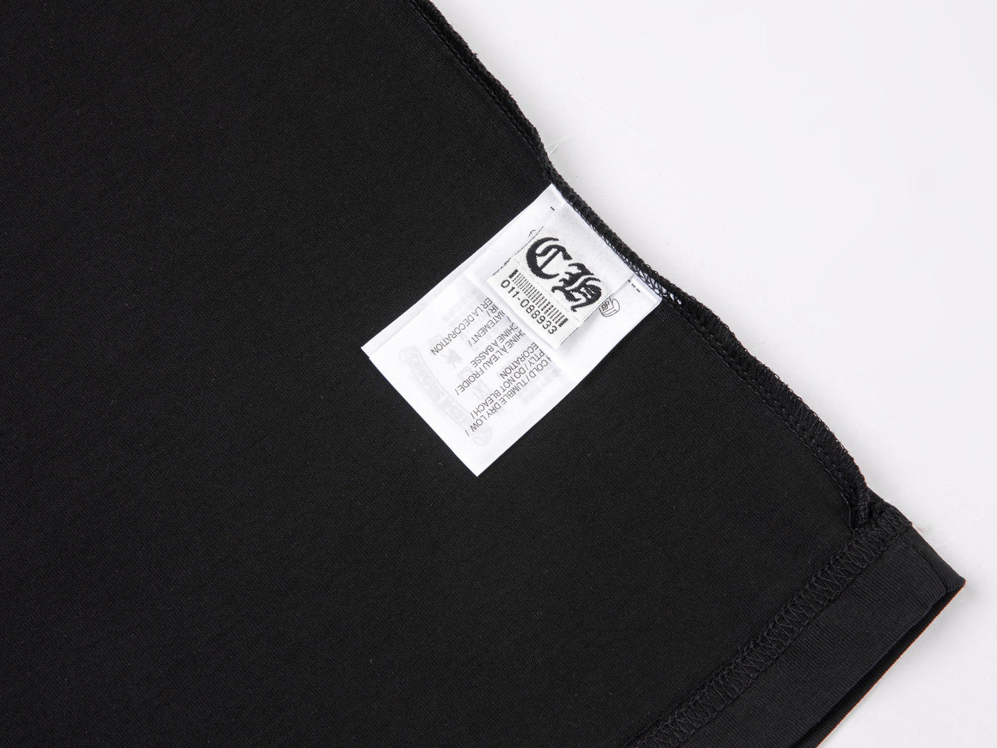 Camiseta en blanco y negro