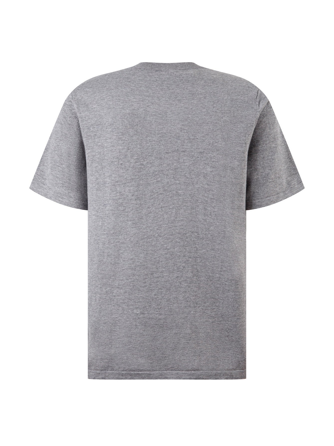 Camiseta negra y gris