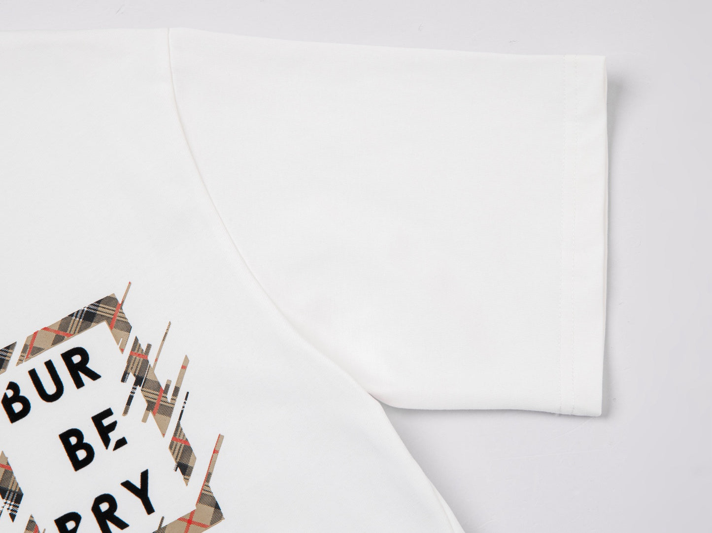 Mehrfarbiges T-Shirt