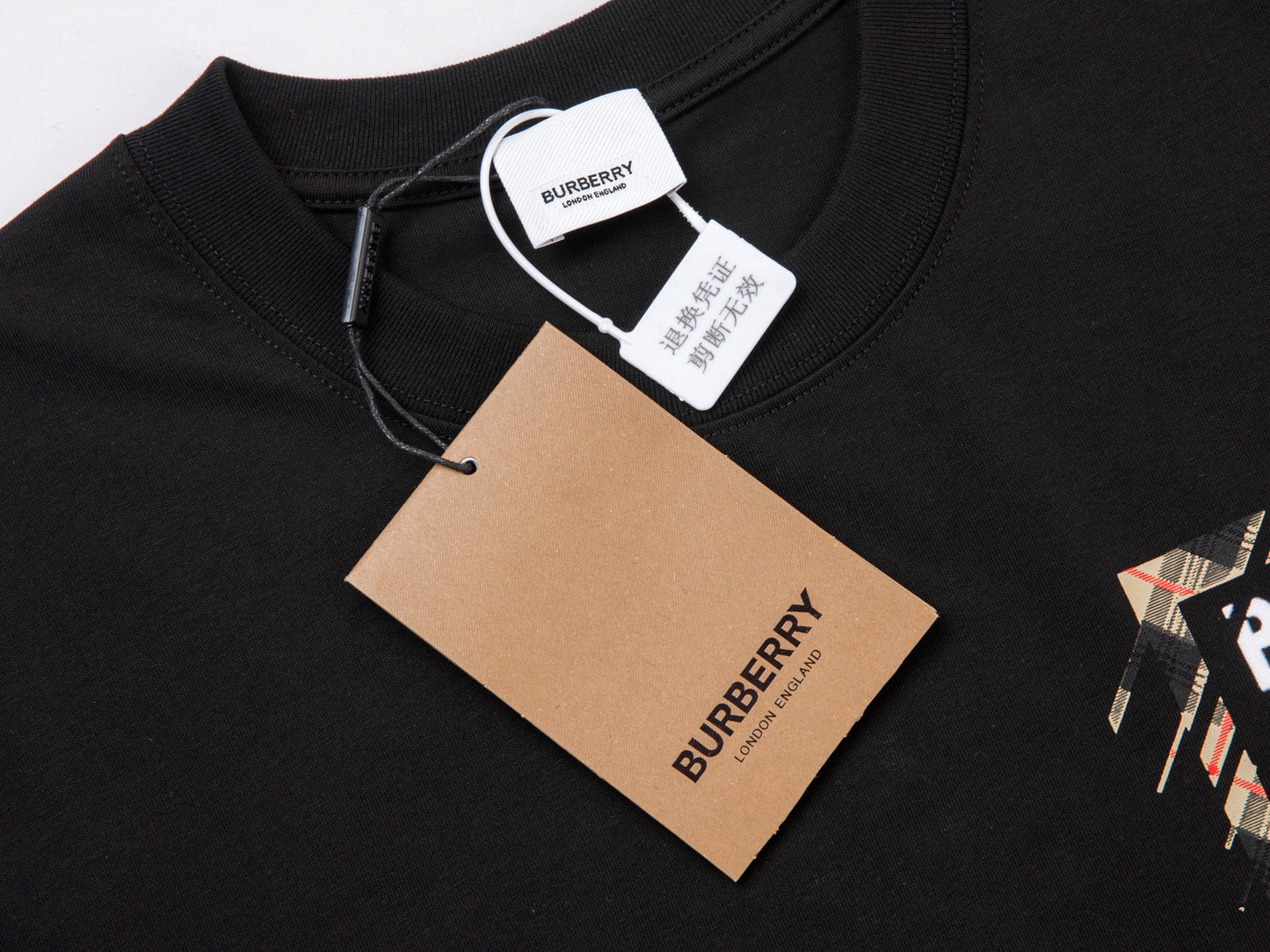 Mehrfarbiges T-Shirt