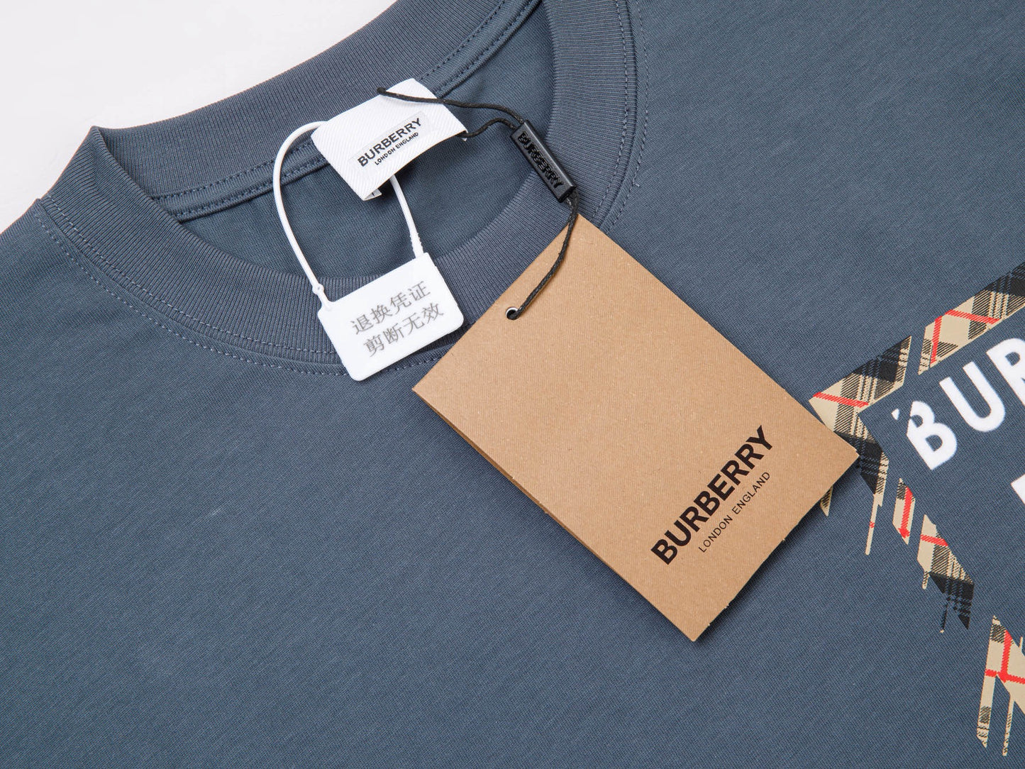 Mehrfarbiges T-Shirt